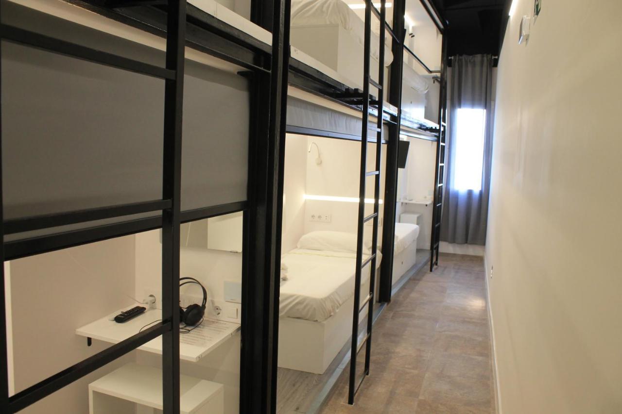 M Pods Malaga Hotel Buitenkant foto