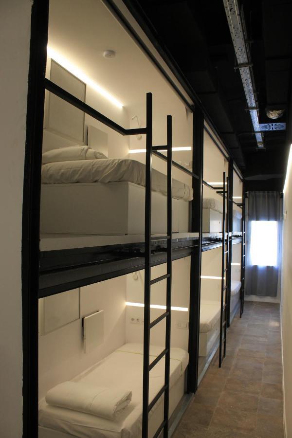 M Pods Malaga Hotel Buitenkant foto
