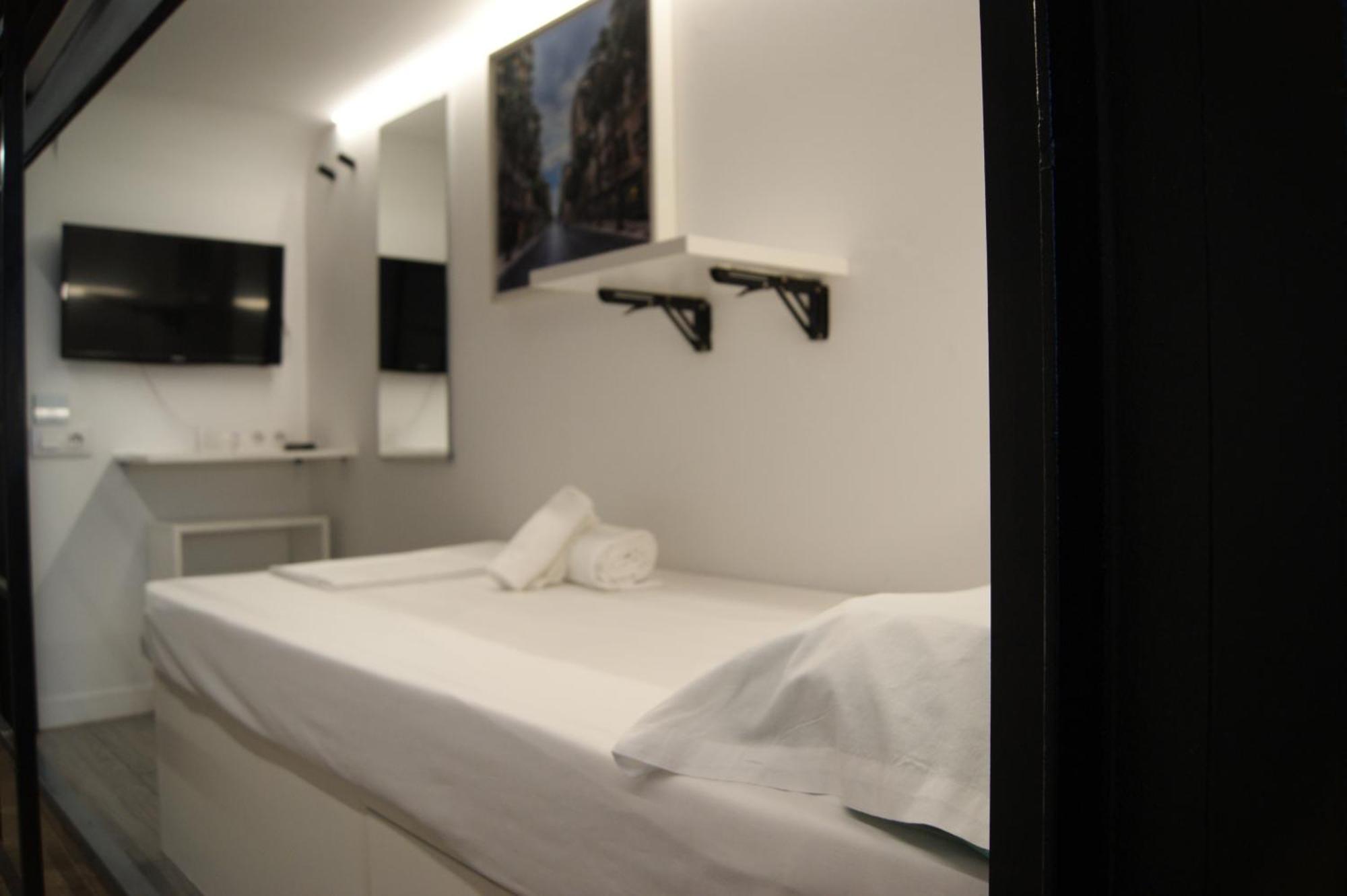 M Pods Malaga Hotel Buitenkant foto